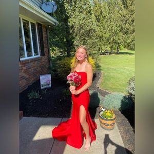 Red Nox Anabel Prom Dress